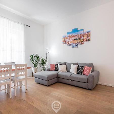 La Finestra Sul Corso Apartamento Cagliari Exterior foto