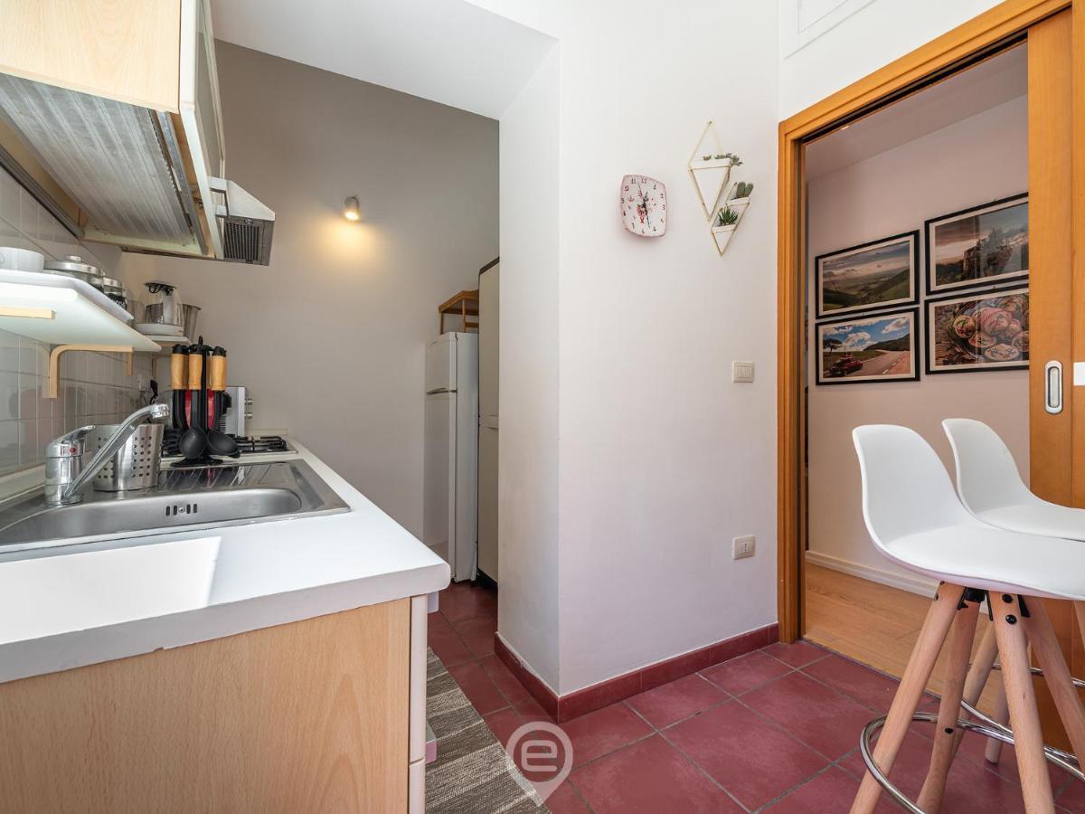La Finestra Sul Corso Apartamento Cagliari Exterior foto